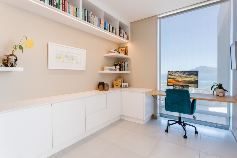 4 Bedroom Property for Sale in Kommetjie Western Cape